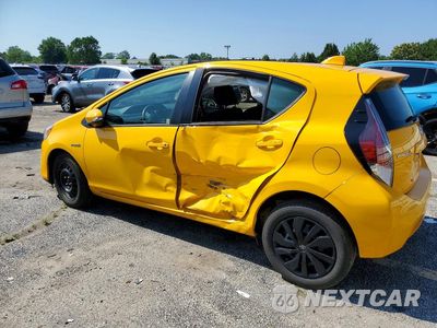 Drugie zdjęcie samochodu z przodu: 2015 TOYOTA PRIUS C TWO VIN:JTDKDTB33F1114888 - miniatura