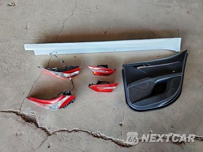 Zdjęcie 12 z 13 samochodu: 2018 TOYOTA CAMRY SE VIN:JTNB11HK6J3024171 - miniatura