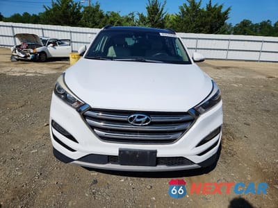 Piąte zdjęcie samochodu w środku: 2017 HYUNDAI TUCSON LIMITED VIN:KM8J3CA22HU289010 - miniatura