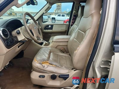 Zdjęcie 7 z 12 samochodu: 2004 FORD EXPEDITION XLT VIN:1FMPU15L64LB03662 - miniatura