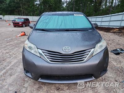 Piąte zdjęcie samochodu w środku: 2016 TOYOTA SIENNA LE VIN:5TDKK3DCXGS734127 - miniatura