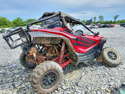 Czwarte zdjęcie samochodu z boku: 2020 HONDA TALON UTILITY VEHICLE VIN:1HFVE0548L4101177 - miniatura
