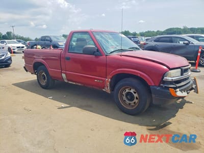 Czwarte zdjęcie samochodu z boku: 2001 CHEVROLET S TRUCK S10 VIN:1GCCS14581K177162 - miniatura