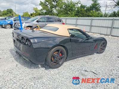 Trzecie zdjęcie samochodu z tyłu: 2005 CHEVROLET CORVETTE VIN:1G1YY34U755128684 - miniatura