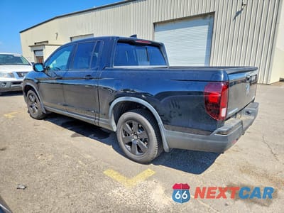 Drugie zdjęcie samochodu z przodu: 2018 HONDA RIDGELINE BLACK EDITION VIN:5FPYK3F80JB000473 - miniatura