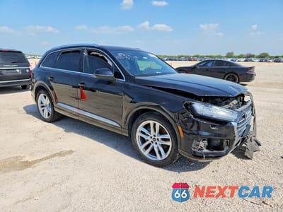 Czwarte zdjęcie samochodu z boku: 2018 AUDI Q7 PRESTIGE VIN:WA1VAAF7XJD055153 - miniatura