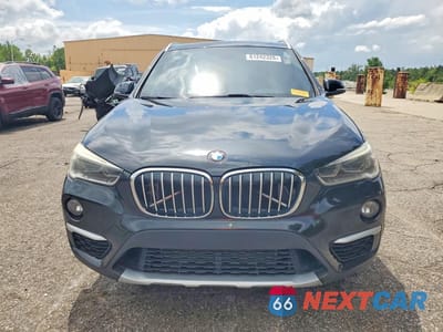 Piąte zdjęcie samochodu w środku: 2016 BMW X1 XDRIVE28I VIN:WBXHT3Z31G4A48138 - miniatura