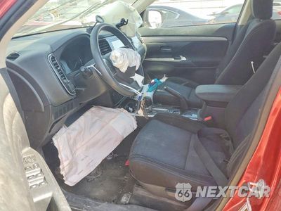 Zdjęcie 7 z 12 samochodu: 2018 MITSUBISHI OUTLANDER SE VIN:JA4AZ3A3XJZ061268 - miniatura