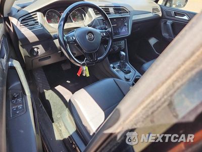 Zdjęcie 8 z 14 samochodu: 2018 VOLKSWAGEN TIGUAN SE VIN:3VV2B7AX1JM132921 - miniatura