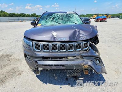 Piąte zdjęcie samochodu w środku: 2024 JEEP COMPASS LATITUDE VIN:3C4NJDBN9RT131771 - miniatura