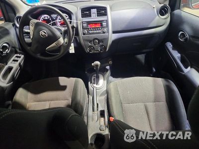 Zdjęcie 8 z 12 samochodu: 2017 NISSAN VERSA 1.6 SV VIN:3N1CN7AP3HK469383 - miniatura