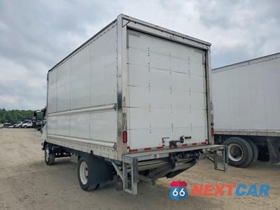 Drugie zdjęcie samochodu z przodu: 2021 ISUZU NPR HD BOX TRUCK VIN:54DC4W1D1MS200641 - miniatura