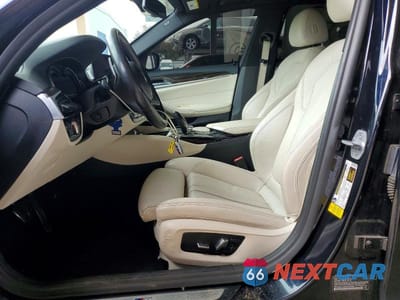 Zdjęcie 7 z 12 samochodu: 2019 BMW 540 I VIN:WBAJE5C53KWW31638 - miniatura