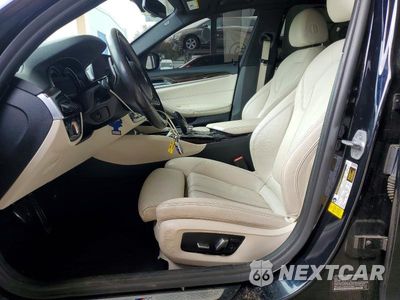 Zdjęcie 7 z 12 samochodu: 2019 BMW 540 I VIN:WBAJE5C53KWW31638 - miniatura