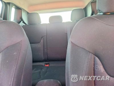 Zdjęcie 10 z 14 samochodu: 2015 JEEP RENEGADE LATITUDE VIN:ZACCJBBT6FPB40893 - miniatura