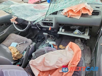 Zdjęcie 8 z 12 samochodu: 1994 HONDA CIVIC DX VIN:2HGEJ2228RH502102 - miniatura