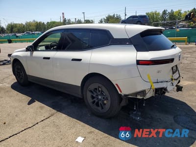 Drugie zdjęcie samochodu z przodu: 2024 BMW IX XDRIVE50 VIN:WB523CF06RCP69084 - miniatura
