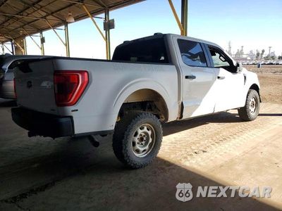 Trzecie zdjęcie samochodu z tyłu: 2022 FORD F150 POLICE RESPONDER VIN:1FTFW1P84NKE33746 - miniatura
