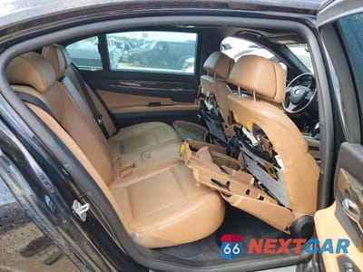 Zdjęcie 10 z 12 samochodu: 2013 BMW 750 LI VIN:WBAYE8C55DD133780 - miniatura