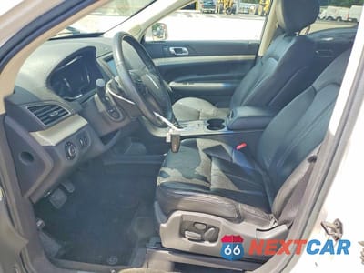 Zdjęcie 7 z 13 samochodu: 2015 LINCOLN MKT VIN:2LMHJ5AT1FBL04175 - miniatura