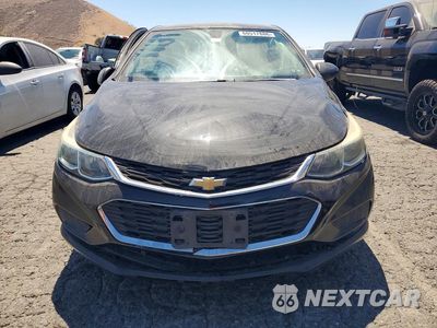 Piąte zdjęcie samochodu w środku: 2018 CHEVROLET CRUZE LS VIN:1G1BC5SM2J7113429 - miniatura
