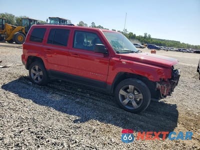 Czwarte zdjęcie samochodu z boku: 2016 JEEP PATRIOT SPORT VIN:1C4NJPBA2GD699247 - miniatura