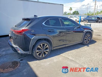 Trzecie zdjęcie samochodu z tyłu: 2019 LEXUS UX 200 VIN:JTHY3JBHXK2009488 - miniatura