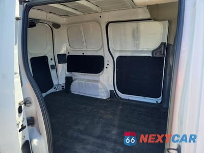 Zdjęcie 11 z 13 samochodu: 2016 NISSAN NV200 DELIVERY VAN VIN:3N6CM0KNXGK701283 - miniatura