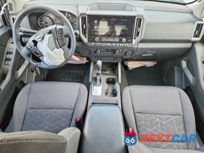 Zdjęcie 8 z 12 samochodu: 2025 NISSAN FRONTIER SV VIN:1N6ED1EJ5SN646817 - miniatura
