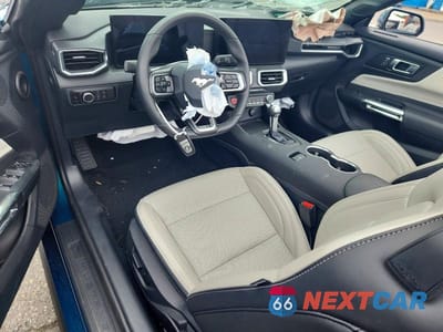 Zdjęcie 8 z 13 samochodu: 2026 FORD MUSTANG VIN:1FAGP8UH2T5122056 - miniatura