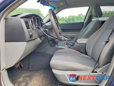 Zdjęcie 7 z 12 samochodu: 2006 DODGE MAGNUM SXT VIN:2D4FV47V26H436392 - miniatura