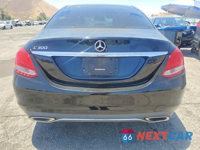 Zdjęcie 6 z 12 samochodu: 2017 MERCEDES-BENZ C 300 VIN:55SWF4JB0HU233940 - miniatura