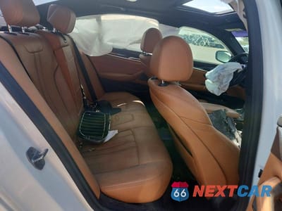 Zdjęcie 10 z 12 samochodu: 2020 BMW 540 I VIN:WBAJS1C07LWW69476 - miniatura