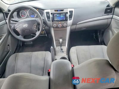 Zdjęcie 8 z 12 samochodu: 2009 HYUNDAI SONATA GLS VIN:5NPET46C69H519673 - miniatura