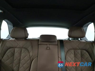 Zdjęcie 10 z 13 samochodu: 2026 BMW X5 M60I VIN:5UX33EU04T9018947 - miniatura