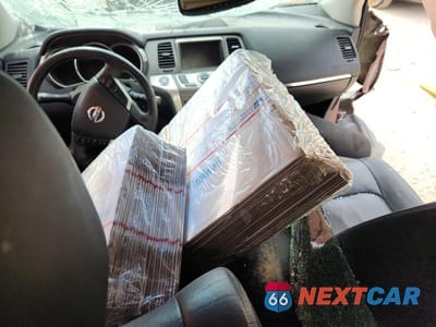 Zdjęcie 8 z 13 samochodu: 2013 NISSAN MURANO VIN:JN8AZ1MU6DW205018 - miniatura