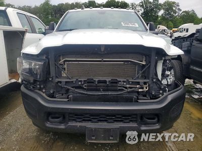 Piąte zdjęcie samochodu w środku: 2024 RAM 3500 TRADESMAN VIN:3C63R3GL0RG339605 - miniatura