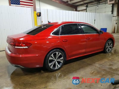 Trzecie zdjęcie samochodu z tyłu: 2021 VOLKSWAGEN PASSAT SE VIN:1VWSA7A37MC003387 - miniatura