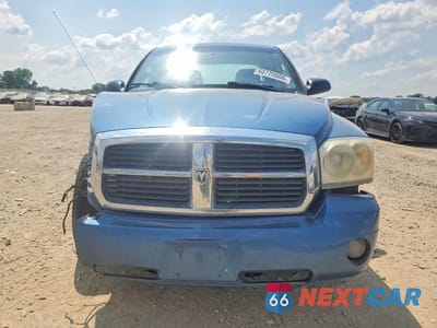 Piąte zdjęcie samochodu w środku: 2006 DODGE DAKOTA QUAD SLT VIN:1D7HE48K76S527358 - miniatura