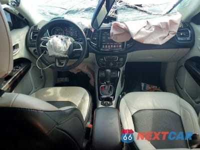 Zdjęcie 8 z 12 samochodu: 2020 JEEP COMPASS LIMITED VIN:3C4NJCCB0LT125721 - miniatura