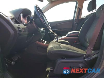 Zdjęcie 7 z 12 samochodu: 2020 DODGE JOURNEY SE VIN:3C4PDCABXLT279677 - miniatura