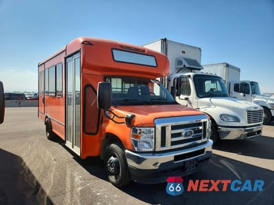 2023 FORD ECONOLINE E450 SUPER DUTY CUTAWAY VAN 1FDFE4FN1PDD25860 - główne zdjęcie licytacji z USA - miniatura