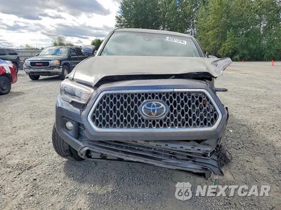 Piąte zdjęcie samochodu w środku: 2019 TOYOTA TACOMA TRD OFF-ROAD VIN:3TMDZ5BN5KM075273 - miniatura