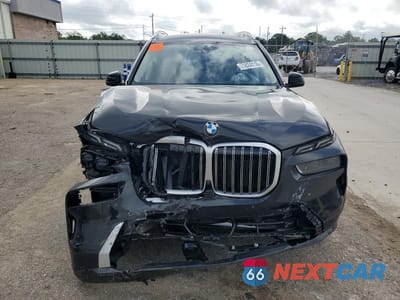 Piąte zdjęcie samochodu w środku: 2026 BMW X7 XDRIVE40I VIN:5UX23EM04T9186860 - miniatura