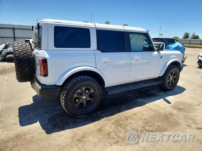 Trzecie zdjęcie samochodu z tyłu: 2025 FORD BRONCO OUTER BANKS VIN:1FMEE8BP9SLB66790 - miniatura