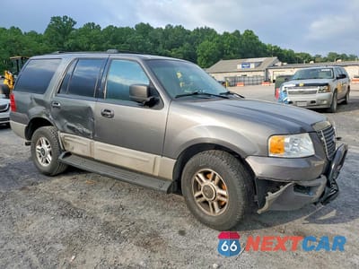 Czwarte zdjęcie samochodu z boku: 2003 FORD EXPEDITION XLT VIN:1FMPU16LX3LA95496 - miniatura