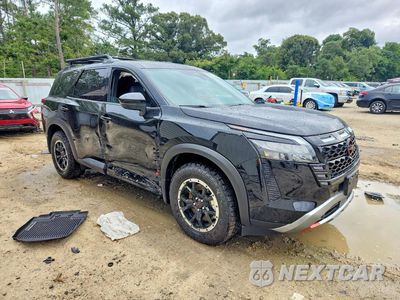Czwarte zdjęcie samochodu z boku: 2026 NISSAN PATHFINDER ROCK CREEK VIN:5N1DR3BE1TC246619 - miniatura