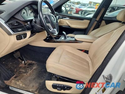 Zdjęcie 7 z 12 samochodu: 2018 BMW X5 SDRIVE35I VIN:5UXKR2C53J0X10334 - miniatura