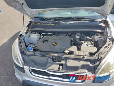 Zdjęcie 11 z 12 samochodu: 2012 KIA SOUL + VIN:KNDJT2A62C7396390 - miniatura