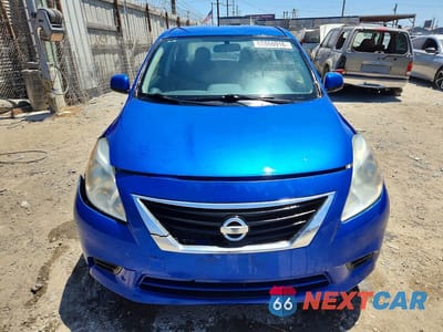Piąte zdjęcie samochodu w środku: 2012 NISSAN VERSA 1.6 S VIN:3N1CN7AP0CL911619 - miniatura